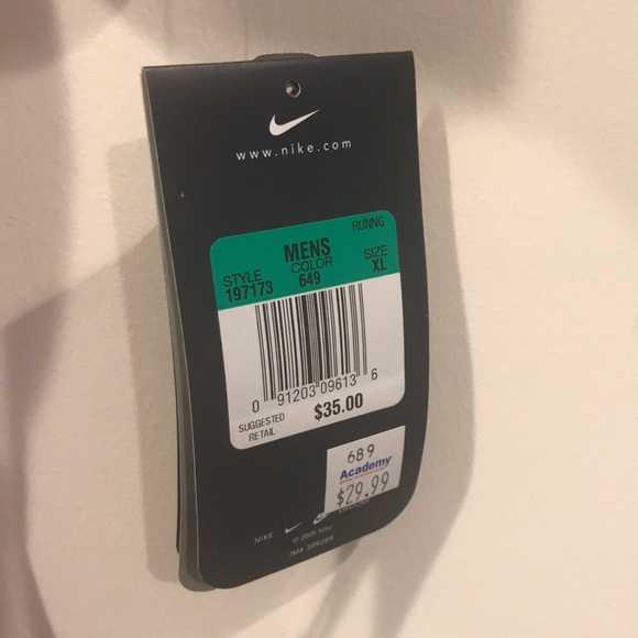 Nike Running Shirt - Picture 3 of 4